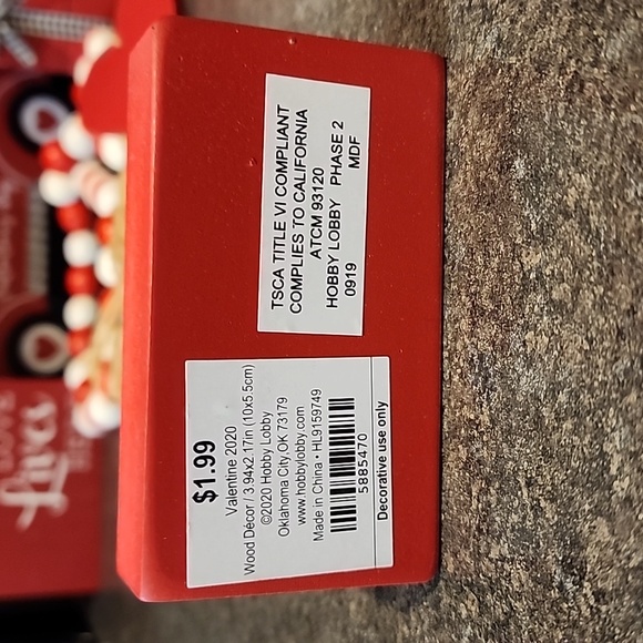 Valentines Day decor - Picture 5 of 13